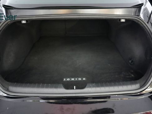 Used 2023 Hyundai Ioniq 6 SEL image 8