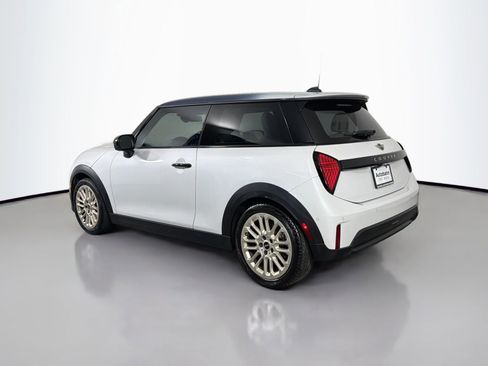 Certified 2025 MINI Cooper S image 9