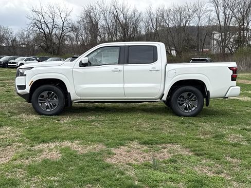 New 2026 Nissan Frontier SV AWD/4WD image 11