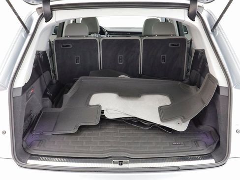 Used 2023 Audi Q7 3.0T Prestige image 19