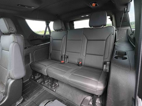Used 2021 Chevrolet Suburban High Country AWD/4WD image 22