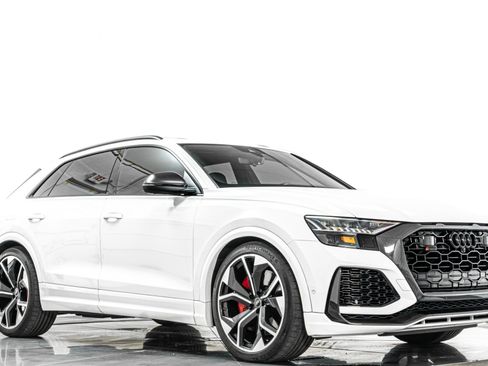 Used 2021 Audi RS Q8 w/ Carbon Optic Package AWD/4WD image 30