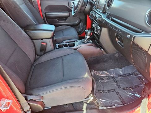 Used 2022 Jeep Wrangler Unlimited Sport image 24
