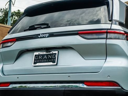 Used 2024 Jeep Grand Cherokee Limited 4xe AWD/4WD image 14