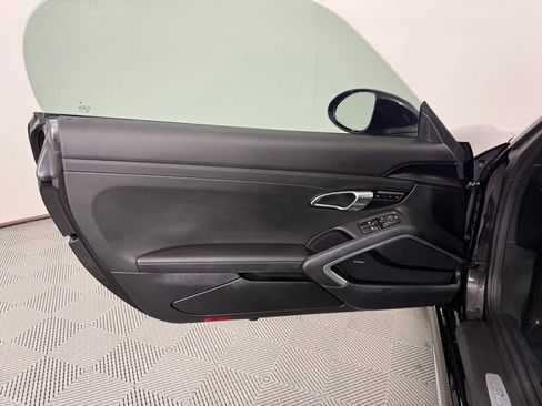 Certified 2025 Porsche 718 Boxster S RWD image 18