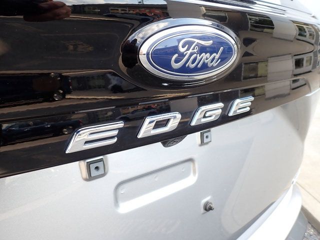 Used 2024 Ford Edge Titanium AWD/4WD image 4