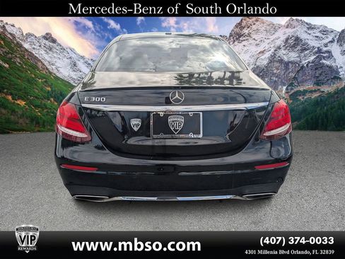 Used 2018 Mercedes-Benz E 300 image 18