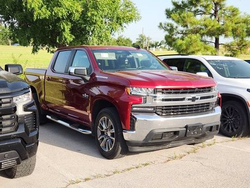 Used 2022 Chevrolet Silverado 1500 LT w/ Bed Protection Package RWD image 2