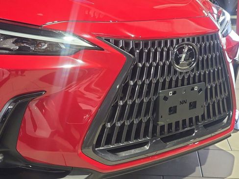 Used 2024 Lexus NX 250 FWD w/ Cold Area Package image 7