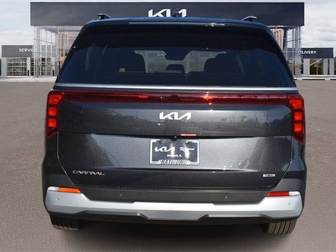 New 2026 Kia Carnival EX image 4
