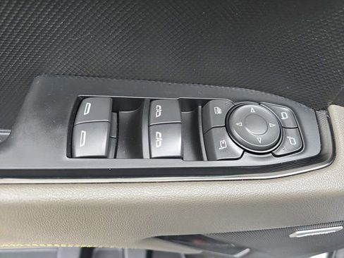 Used 2024 Chevrolet Silverado 1500 ZR2 w/ Technology Package image 29