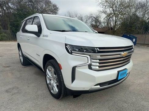 Certified 2022 Chevrolet Tahoe High Country w/ Premium Package image 2