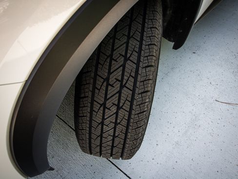 Used 2025 Nissan Pathfinder SV AWD/4WD image 12