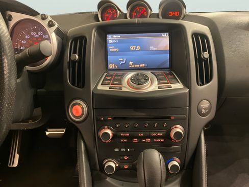 Used 2009 Nissan 370Z Touring w/ Aerodynamics Pkg image 15