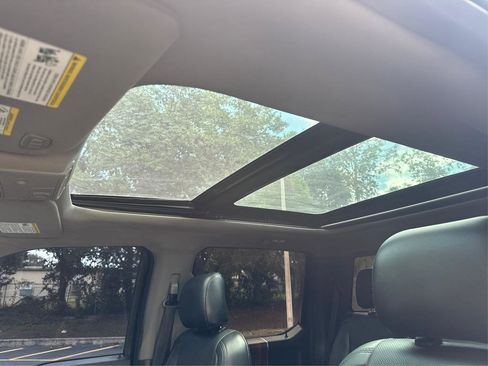 Used 2016 Ford F150 Lariat image 12