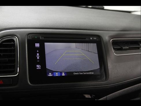 Used 2018 Honda HR-V EX image 12