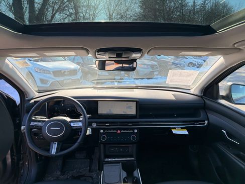 Certified 2025 Hyundai Tucson SEL image 7