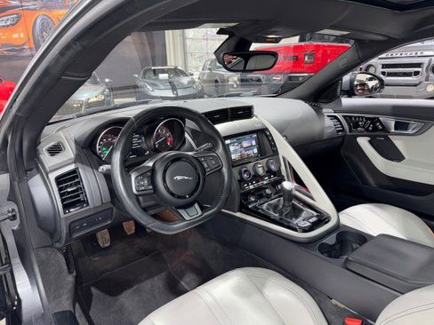 Used 2017 Jaguar F-TYPE S image 49