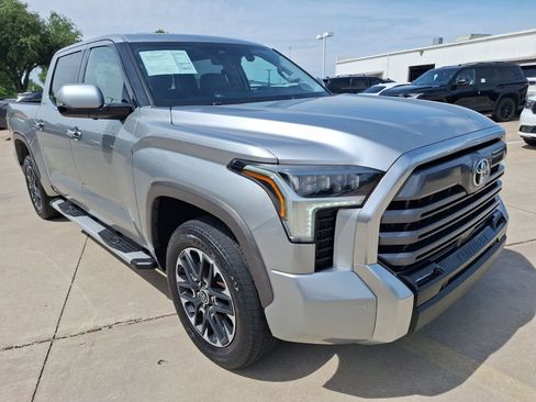 Used 2023 Toyota Tundra Limited AWD/4WD image 7