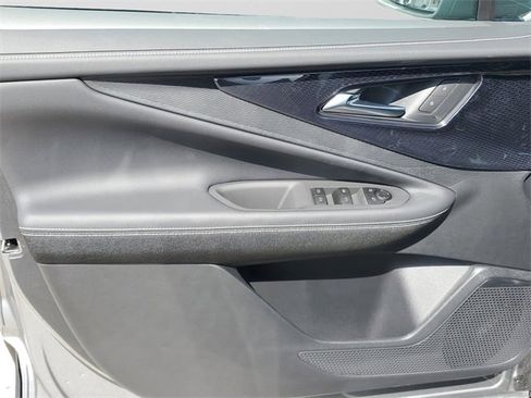 New 2025 Chevrolet Blazer EV LT image 17