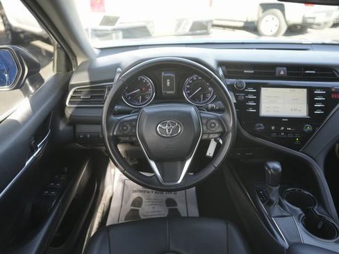 Used 2020 Toyota Camry SE image 22