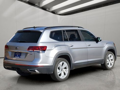Used 2021 Volkswagen Atlas SE AWD/4WD image 3