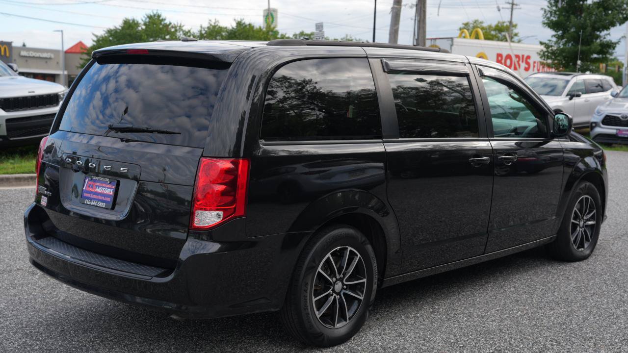 Used 2019 Dodge Grand Caravan SE FWD image 5