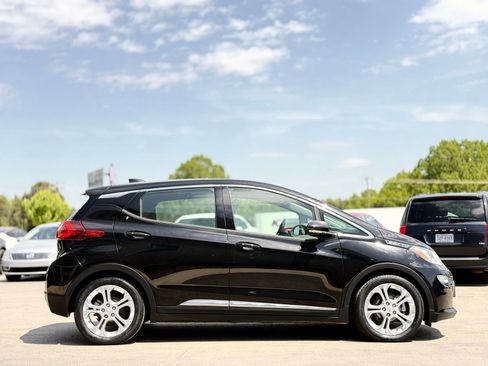 Used 2018 Chevrolet Bolt LT FWD image 9
