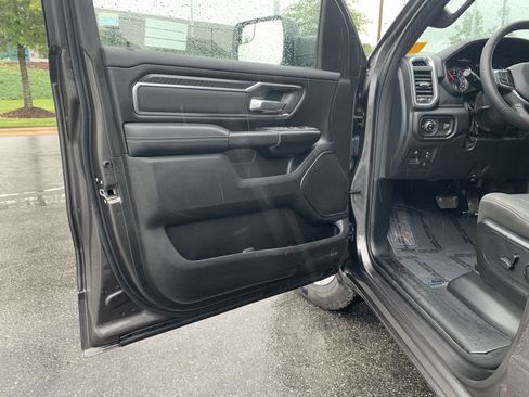 Certified 2025 RAM 1500 Big Horn RWD image 24