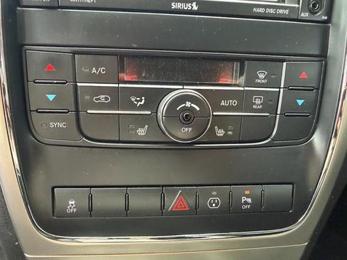 Used 2013 Jeep Grand Cherokee Laredo AWD/4WD image 21