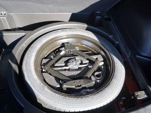 Used 2021 Chevrolet Blazer LT image 24