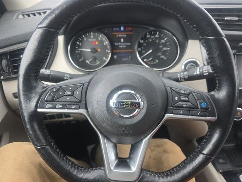Used 2021 Nissan Rogue Sport SL image 10