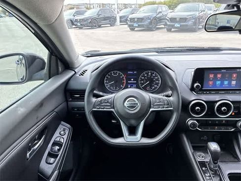 Used 2021 Nissan Sentra S image 23