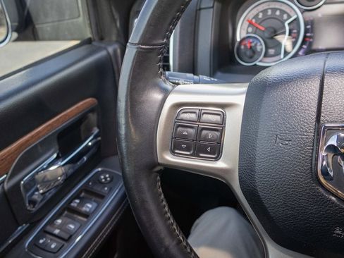 Used 2018 RAM 1500 Laramie image 24