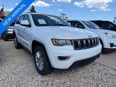 Used 2021 Jeep Grand Cherokee Laredo