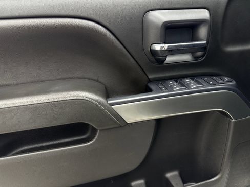 Used 2018 Chevrolet Silverado 1500 LT w/ All Star Edition RWD image 32