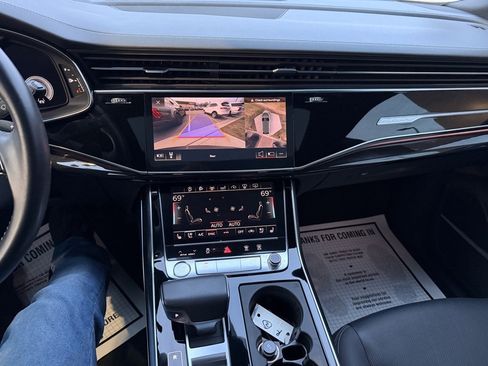 Used 2019 Audi Q8 Prestige image 4