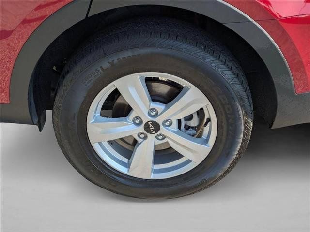 Used 2023 Kia Sorento LX AWD/4WD image 23