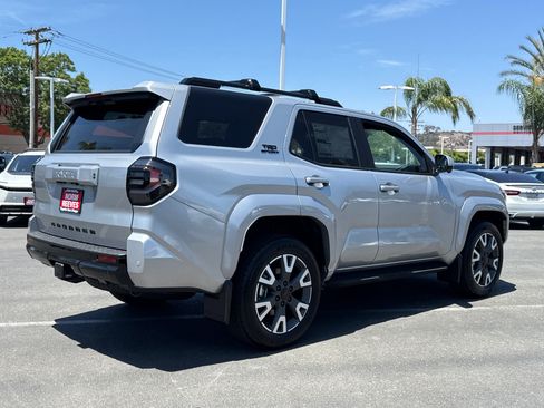 New 2026 Toyota 4Runner TRD Sport Premium AWD/4WD image 15