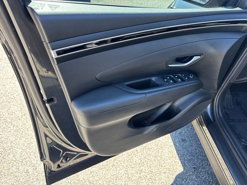 Certified 2023 Hyundai Tucson SE image 10