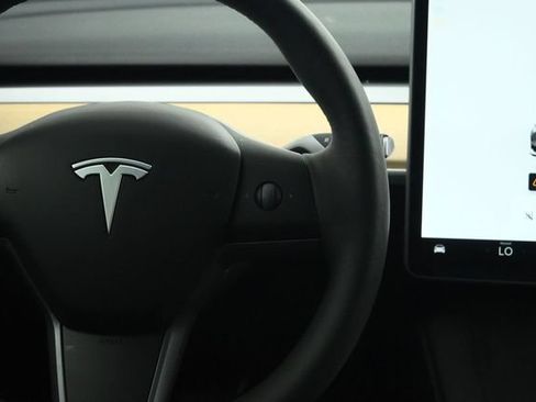Used 2023 Tesla Model 3 Standard Range RWD image 42