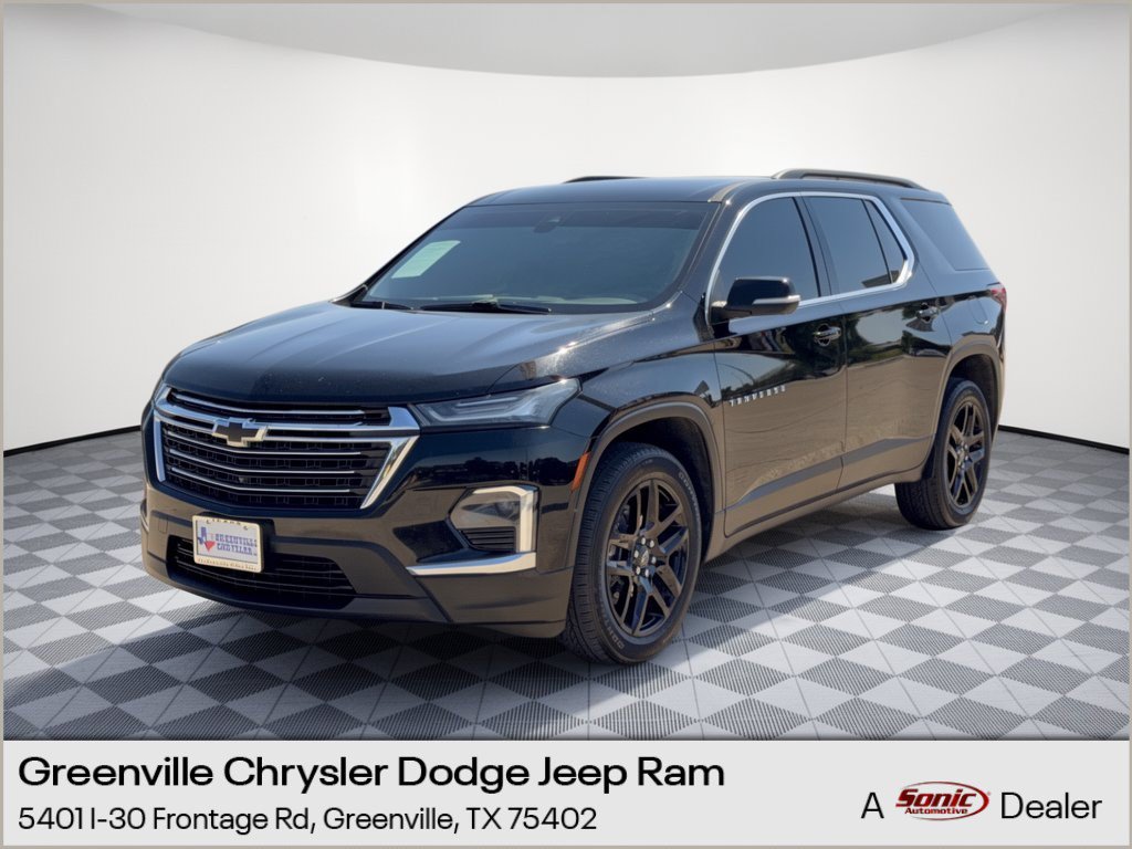 Used 2023 Chevrolet Traverse LT FWD image 1