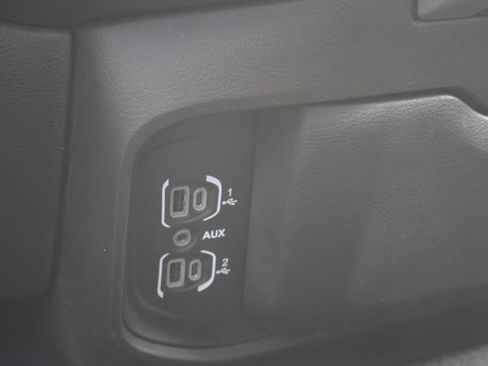 Used 2019 RAM 1500 Big Horn image 42