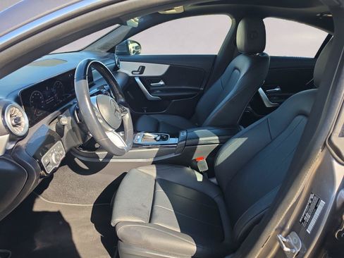Used 2025 Mercedes-Benz CLA 250 image 9