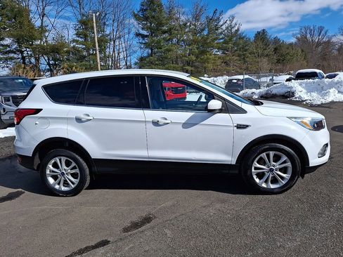 Used 2019 Ford Escape SE image 7