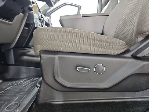 Used 2015 Ford F150 XLT w/ Equipment Group 301A Mid image 34