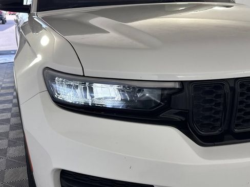 Certified 2023 Jeep Grand Cherokee Altitude AWD/4WD image 44