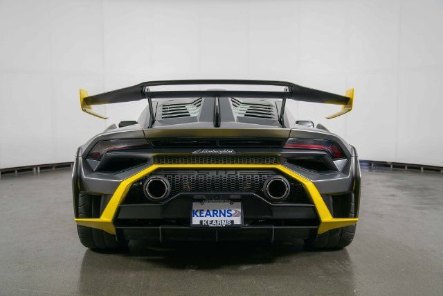 Used 2022 Lamborghini Huracan STO RWD image 7