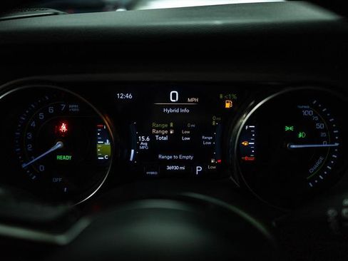 Used 2023 Jeep Wrangler Unlimited AWD/4WD image 16