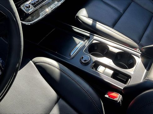 New 2026 Lincoln Corsair Reserve image 8